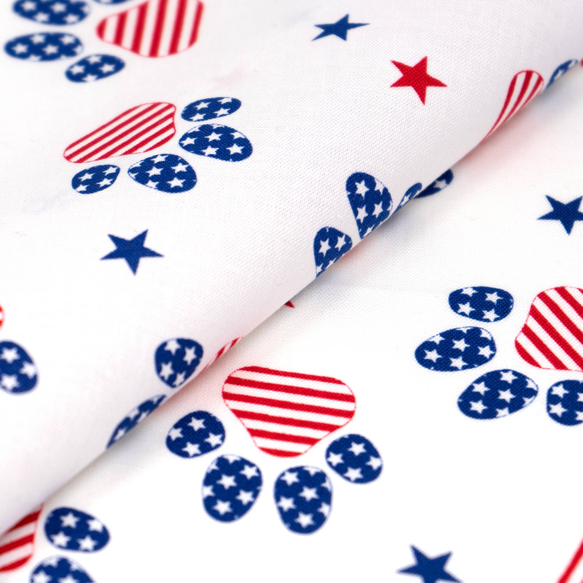 SINGER Patriotic Paws Cotton Fabric